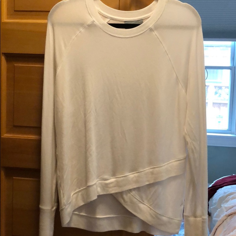 Athletic sweater/sweatshirt